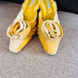 Gianni Bini Yellow Velvet Heels